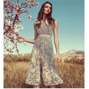 BCBGMAXAZRIA Floral Camella Print Midi Dress